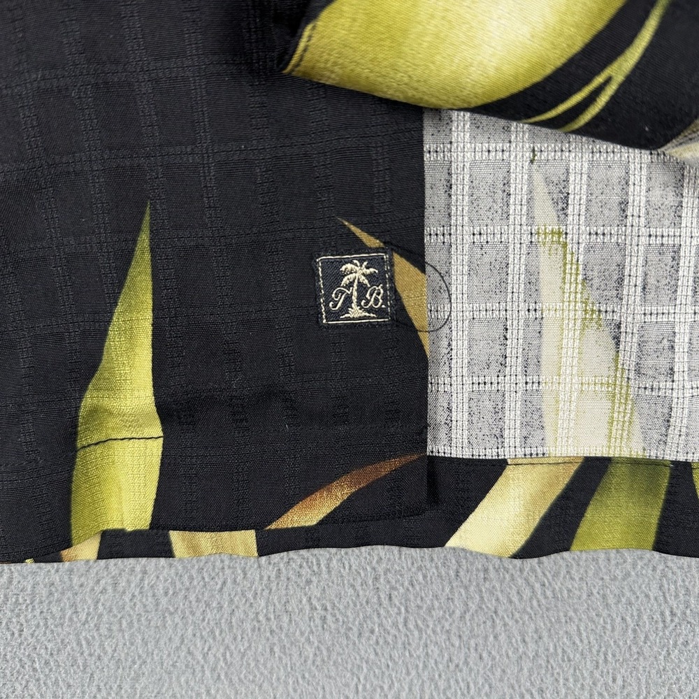 Tommy Bahama Shirt Medium Black Silk Bamboo Floral Tropical Camp Hawaiian - Picture 4 of 6